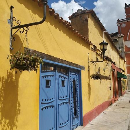 Casa Carmen Otel San Cristóbal de Las Casas Dış mekan fotoğraf
